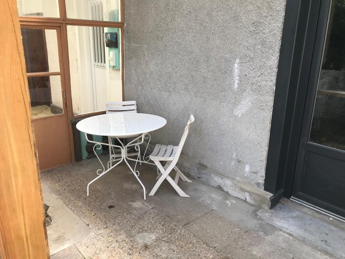 Les Coquelicots Wifi Apartment Troyes Exterior photo