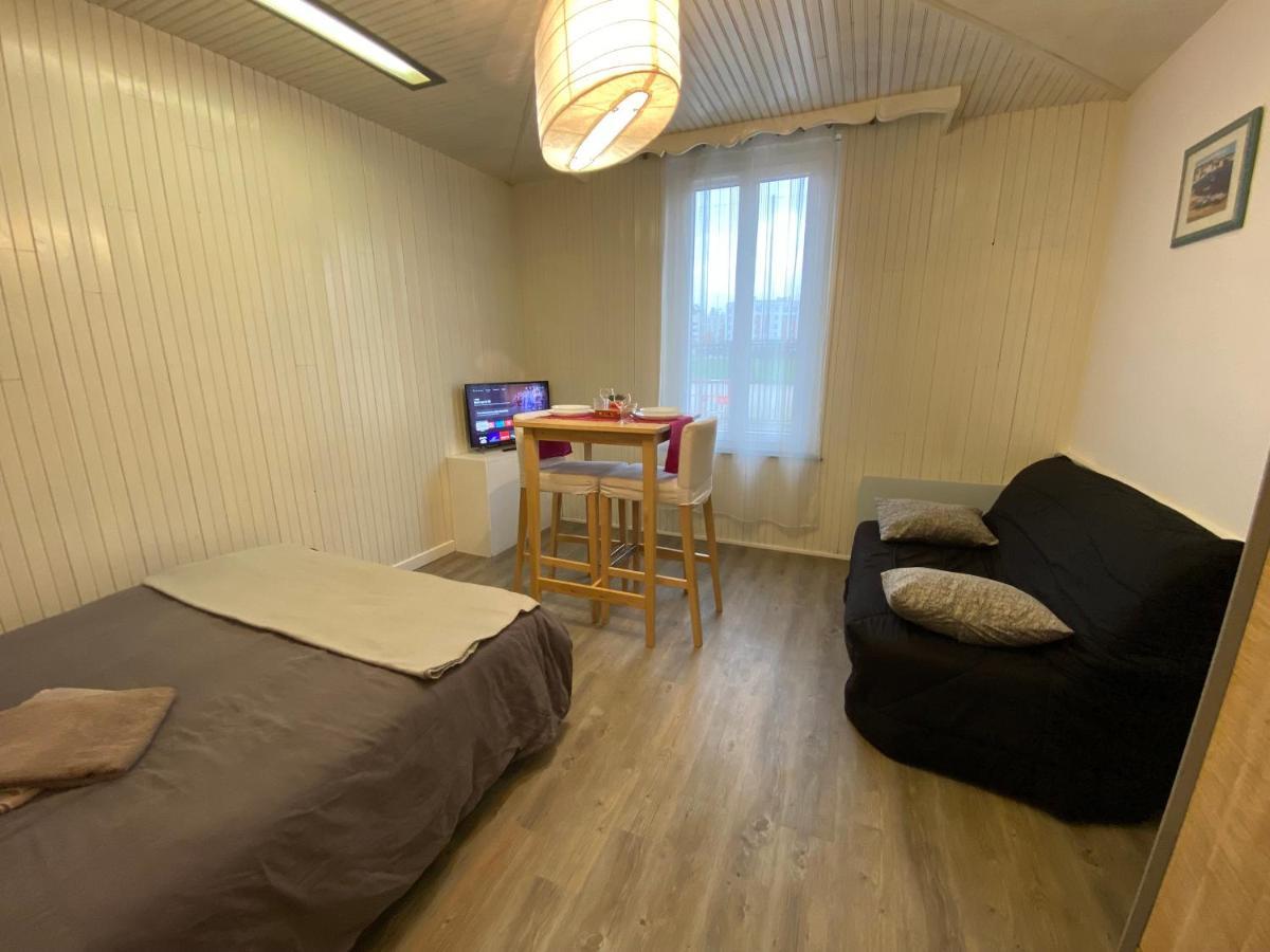 Les Coquelicots Wifi Apartment Troyes Exterior photo